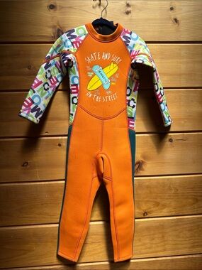 Dive & Sail kids neoprene wetsuit 2.5MM full length M